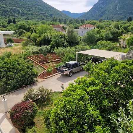 Slade Guest house 3*